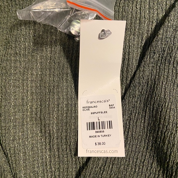 Nwt green blouse - Picture 3 of 4